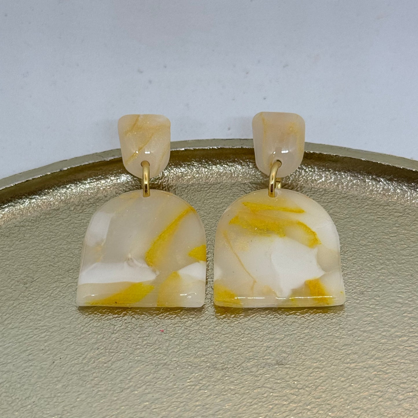 Translucent Treasures (Gold) -> 6