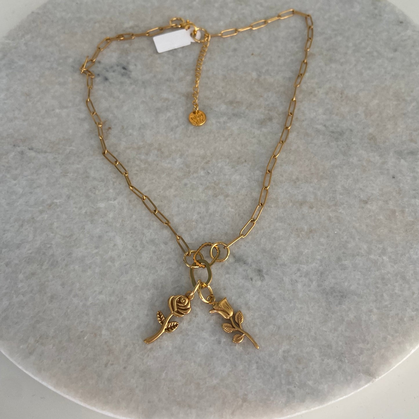 Ketting met bloemen