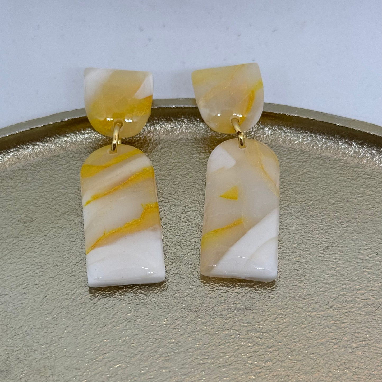 Translucent Treasures (Gold) -> 8