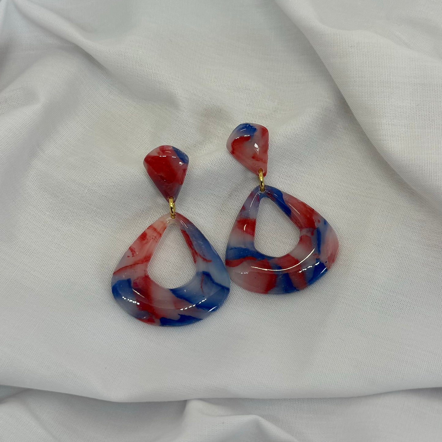 Translucent Treasures (Red / Blue) -> 4