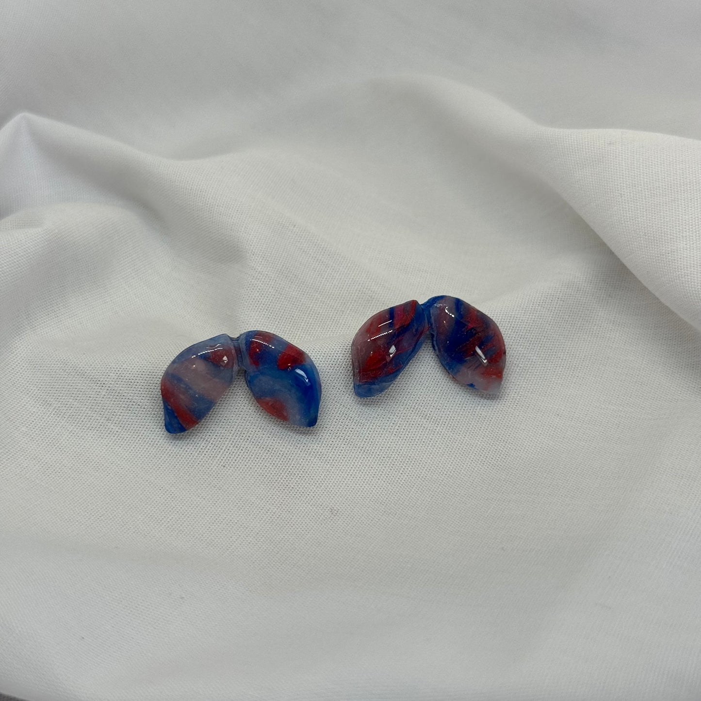 Translucent Treasures (Red / Blue) -> 11