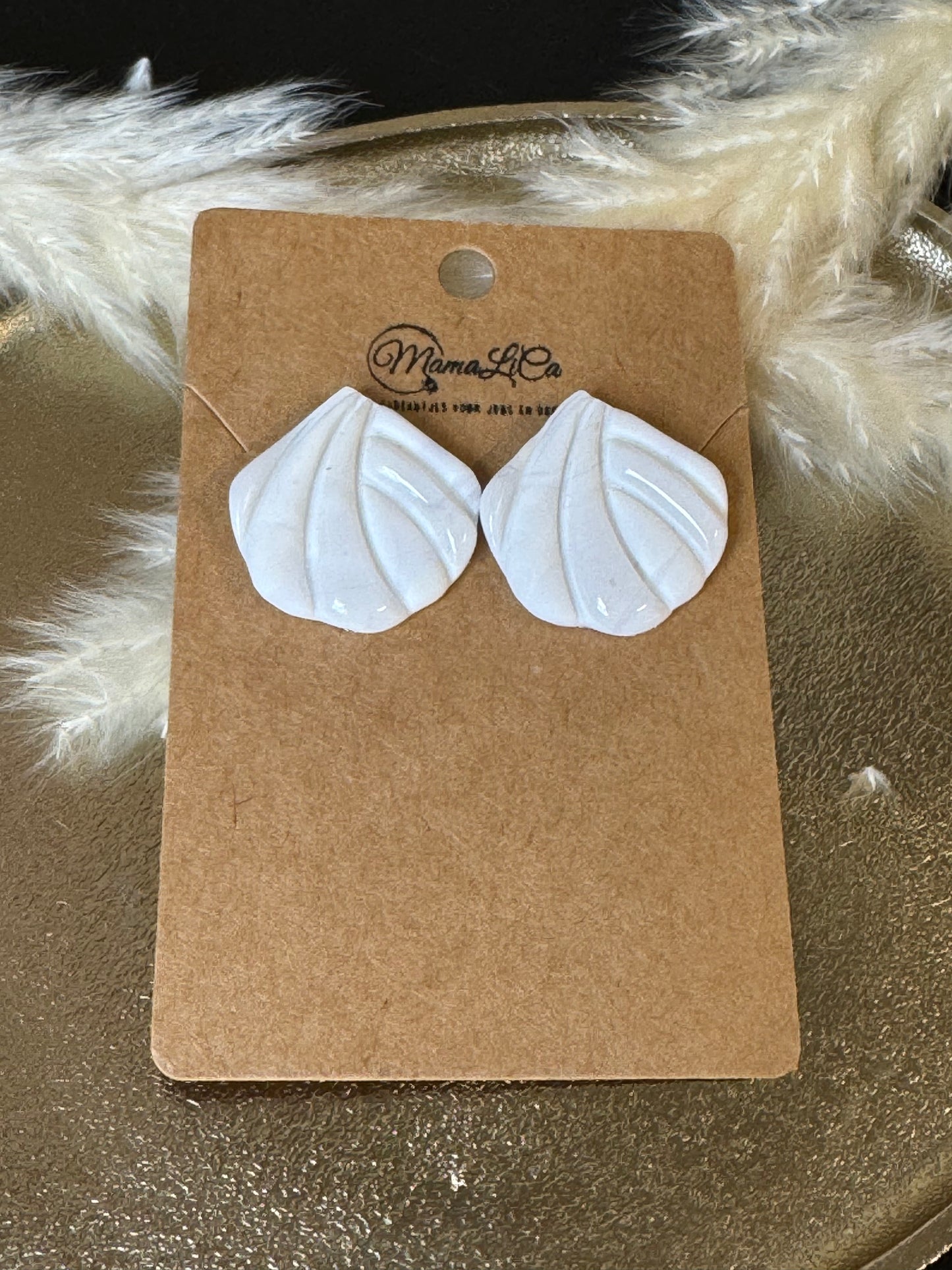 Frosty Ivory ❄️ (6)