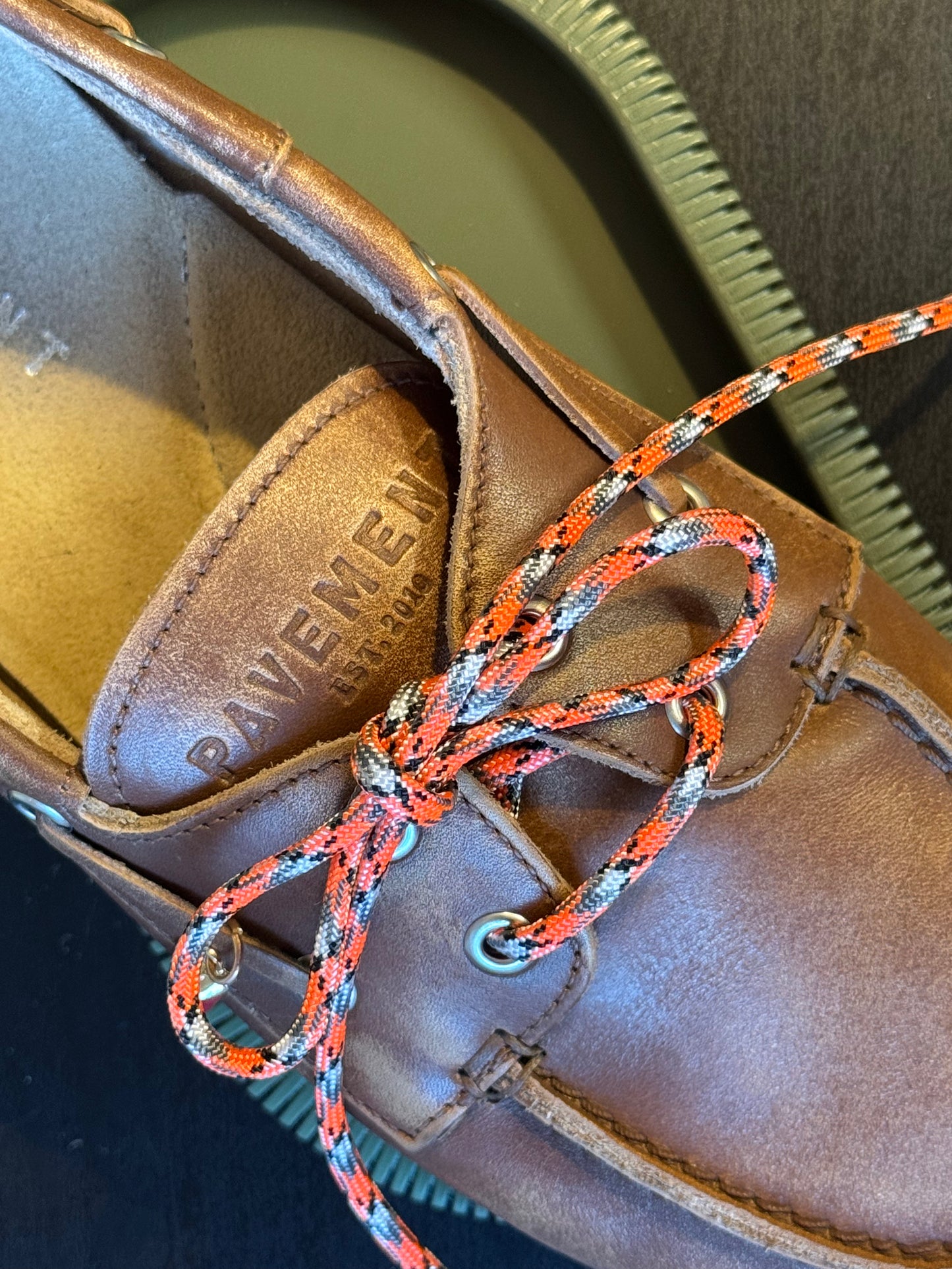 Paracord (2 stuks) -> oranje/wit/zwart