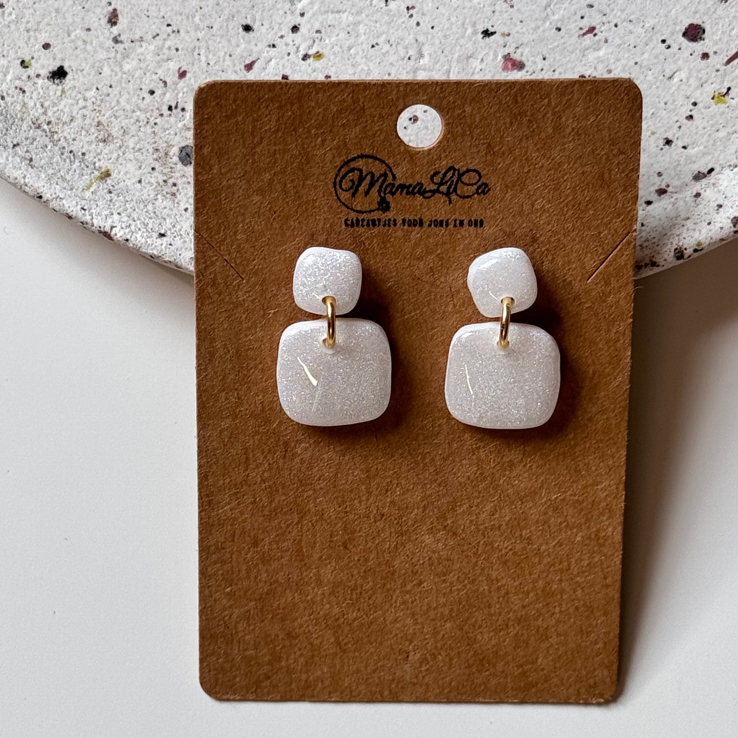 **Blush & Pearl** (13)