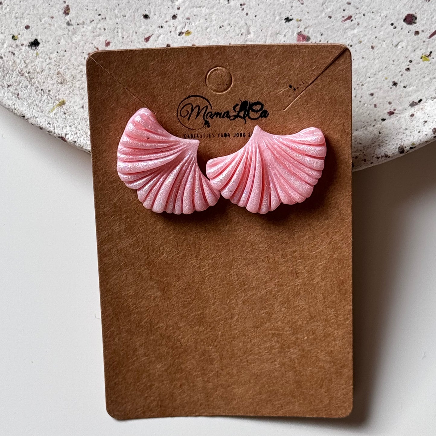 **Blush & Pearl** (18)
