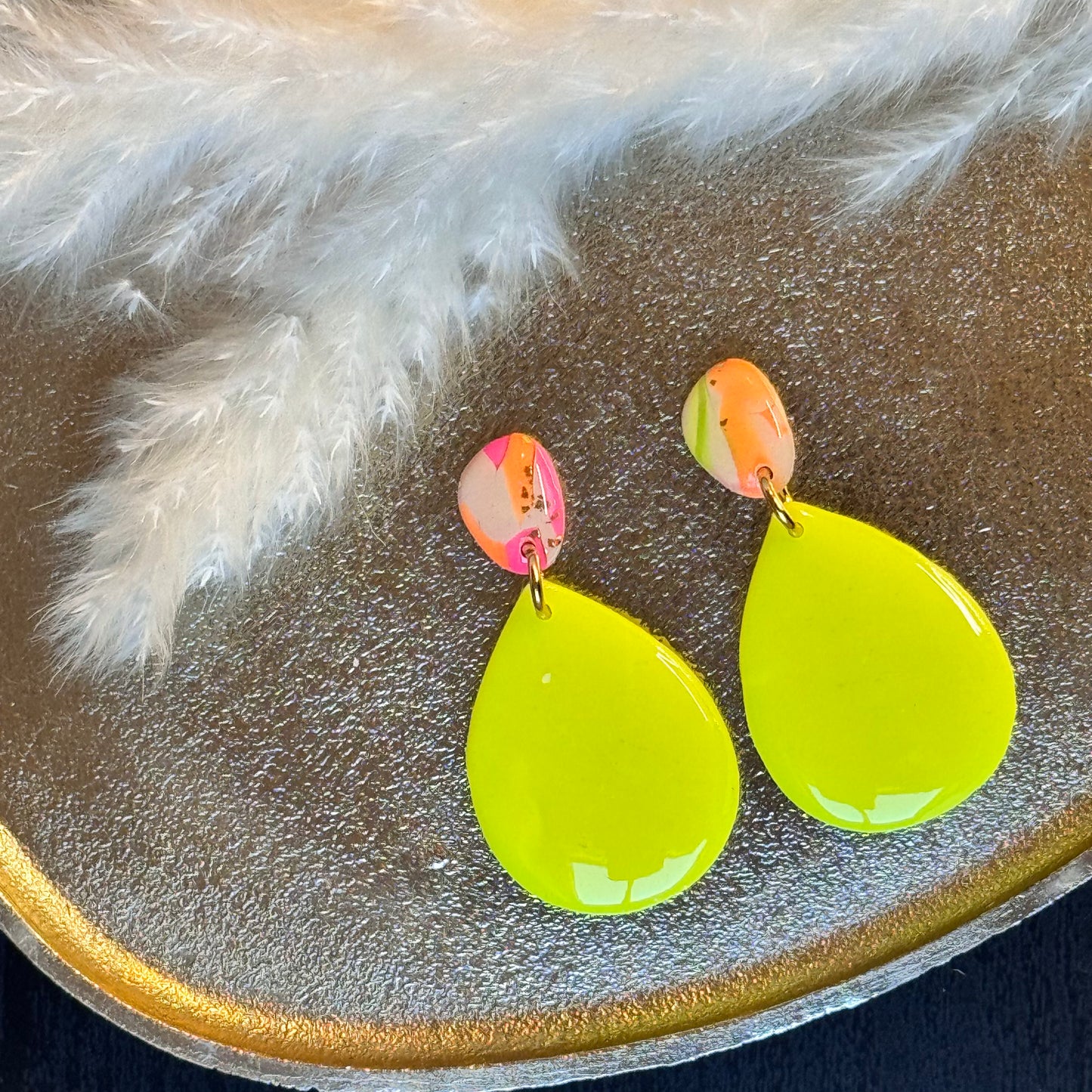 Neon Dream (15)