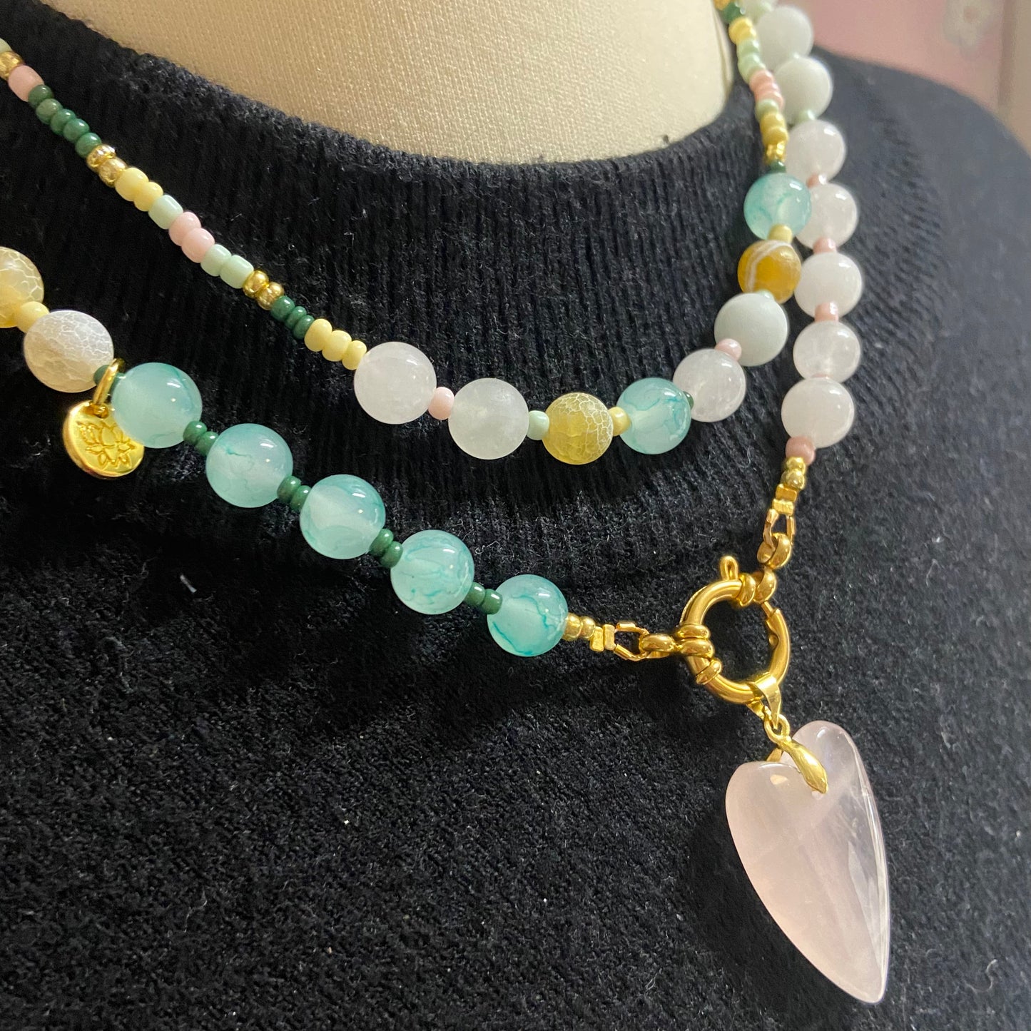 Kralenketting (Groen / Geel / Roze) met hartje