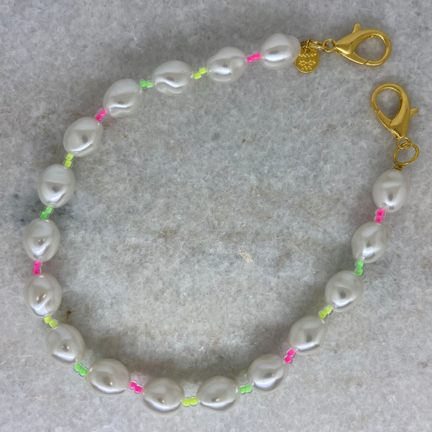 Telefoonkoord 5 (zoetwaterparels)