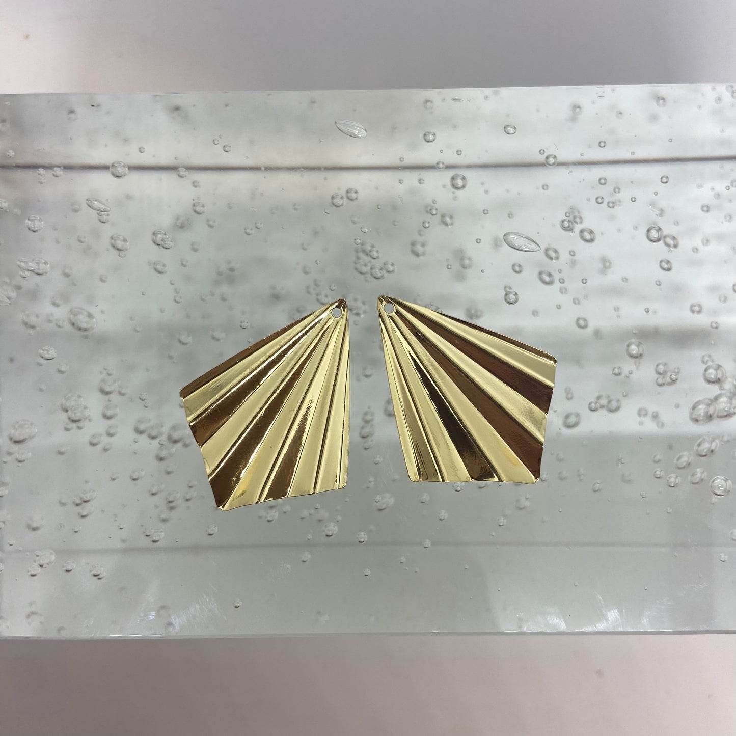 Mix & Match -> Hangertje (irregular rhombus Goud)