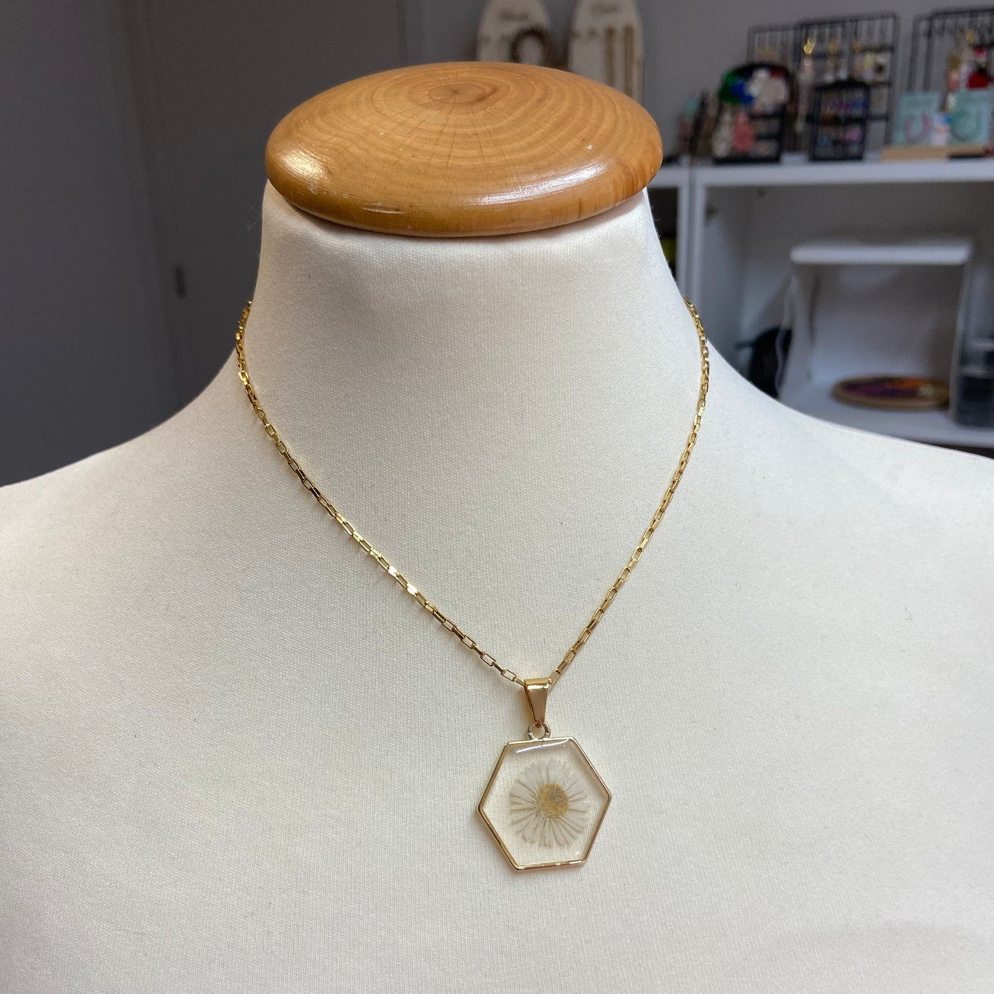 Ketting droogbloem (goud) -> witte bloem