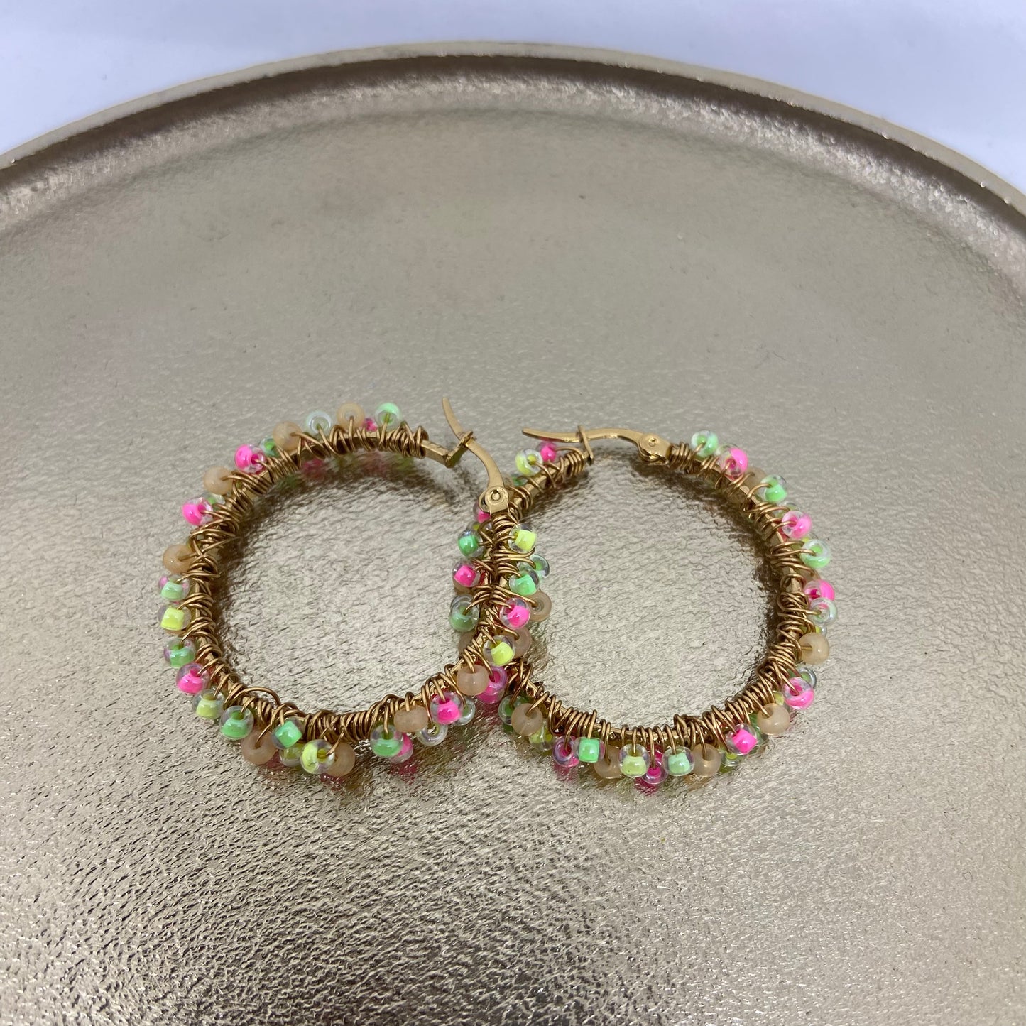 Oorbellen met kralen -> Creool Fluo