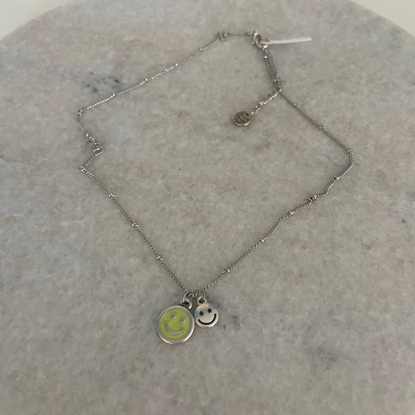Ketting met bloem