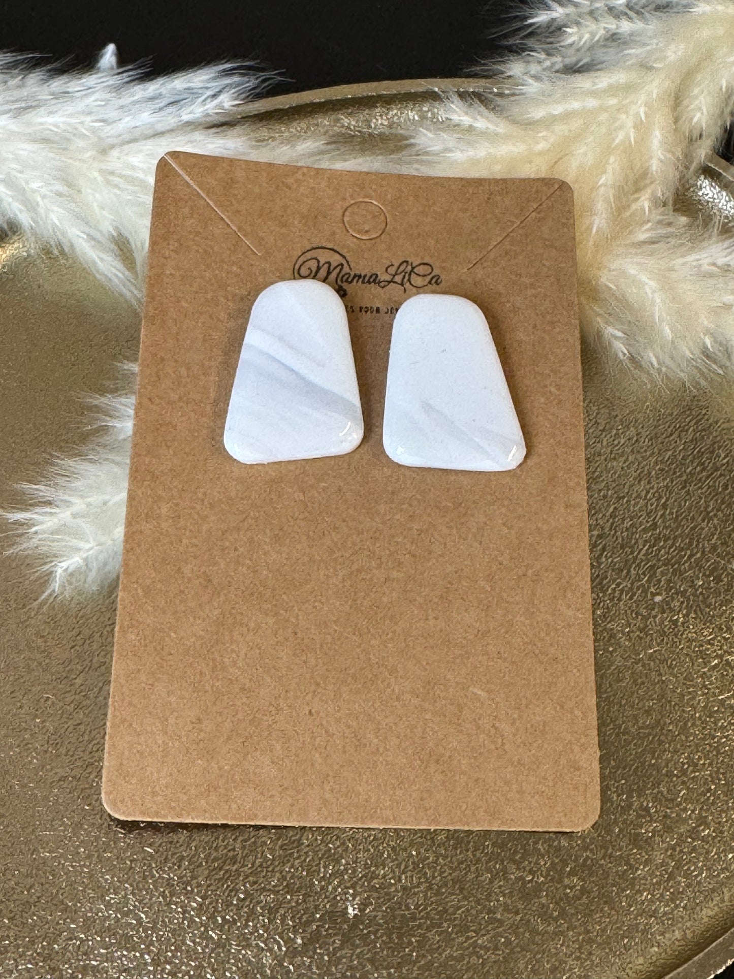 Frosty Ivory ❄️ (5)