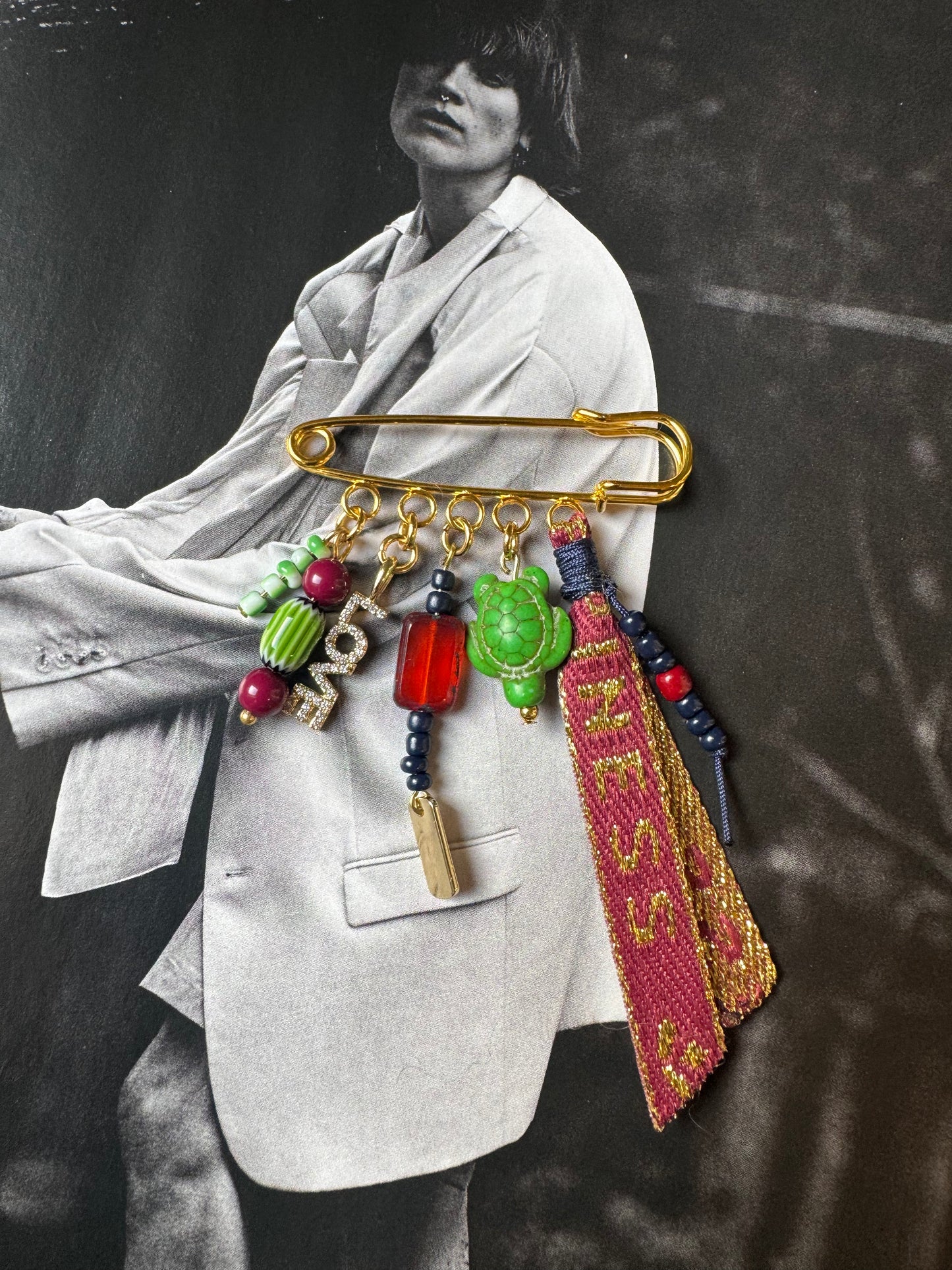 Broche (burgundy/blauw)