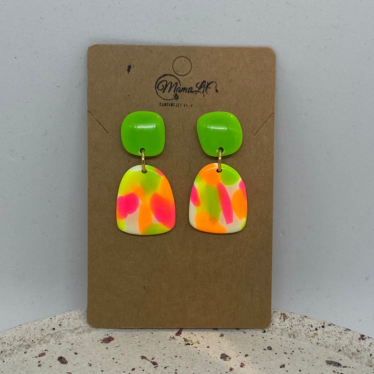Neon Vibes (1)