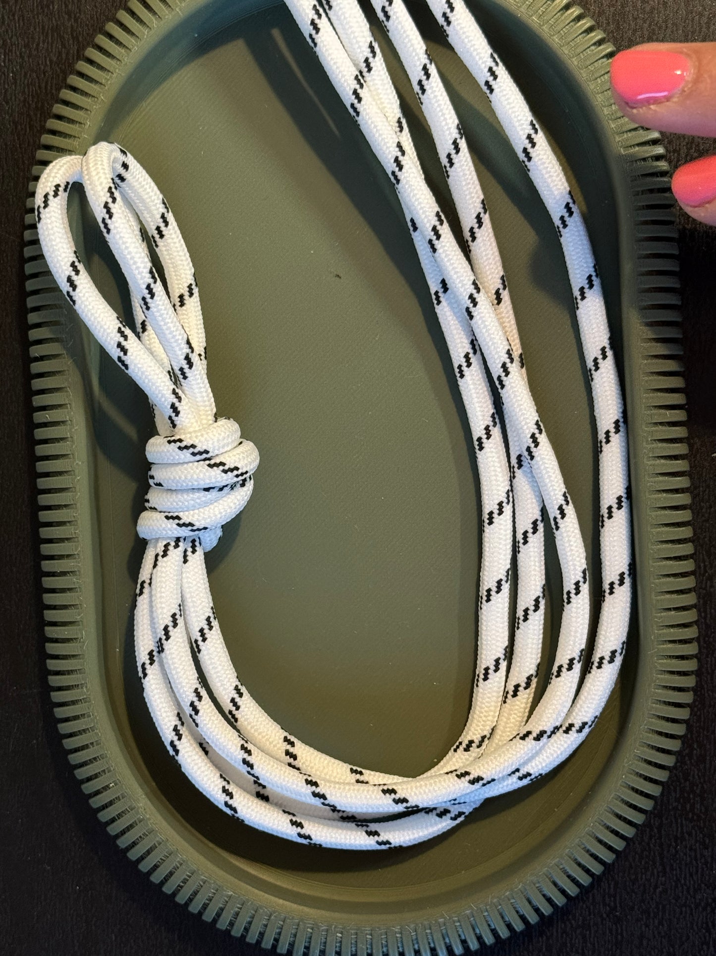 Paracord (2 stuks) -> streepjes wit