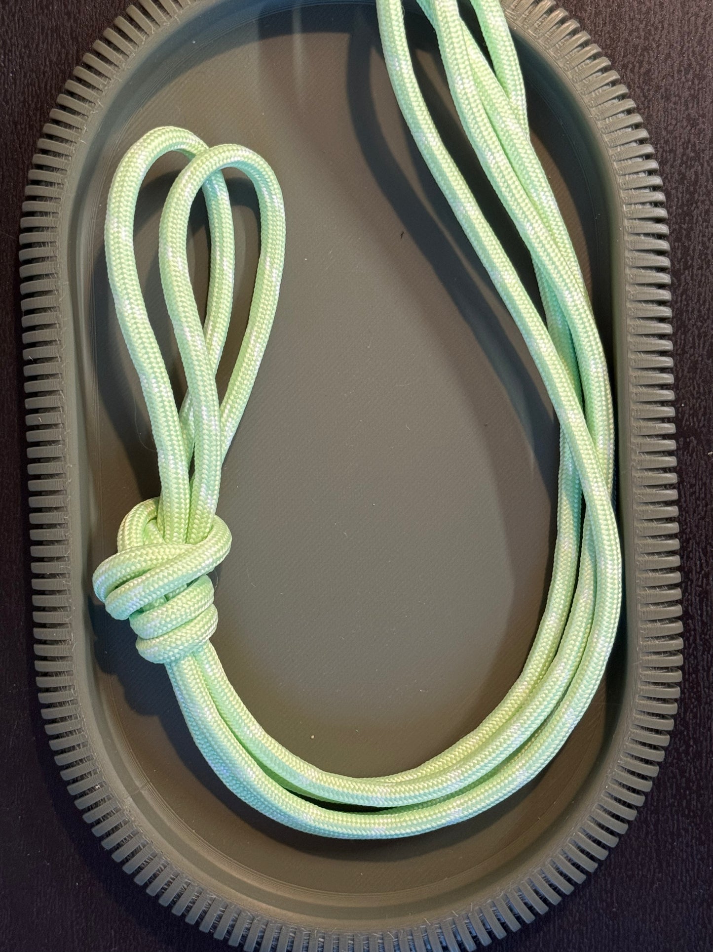 Paracord (2 stuks) -> streepjes groen licht