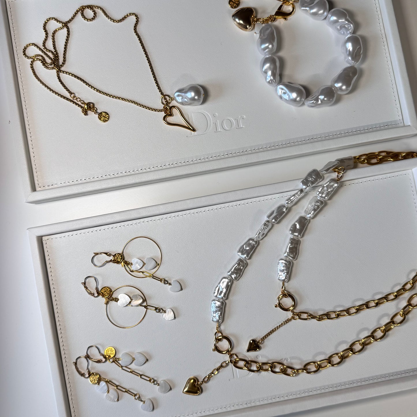 💖✨ Introducing our "Heart to Pearl" collection! ✨💖 -> Ketting middel