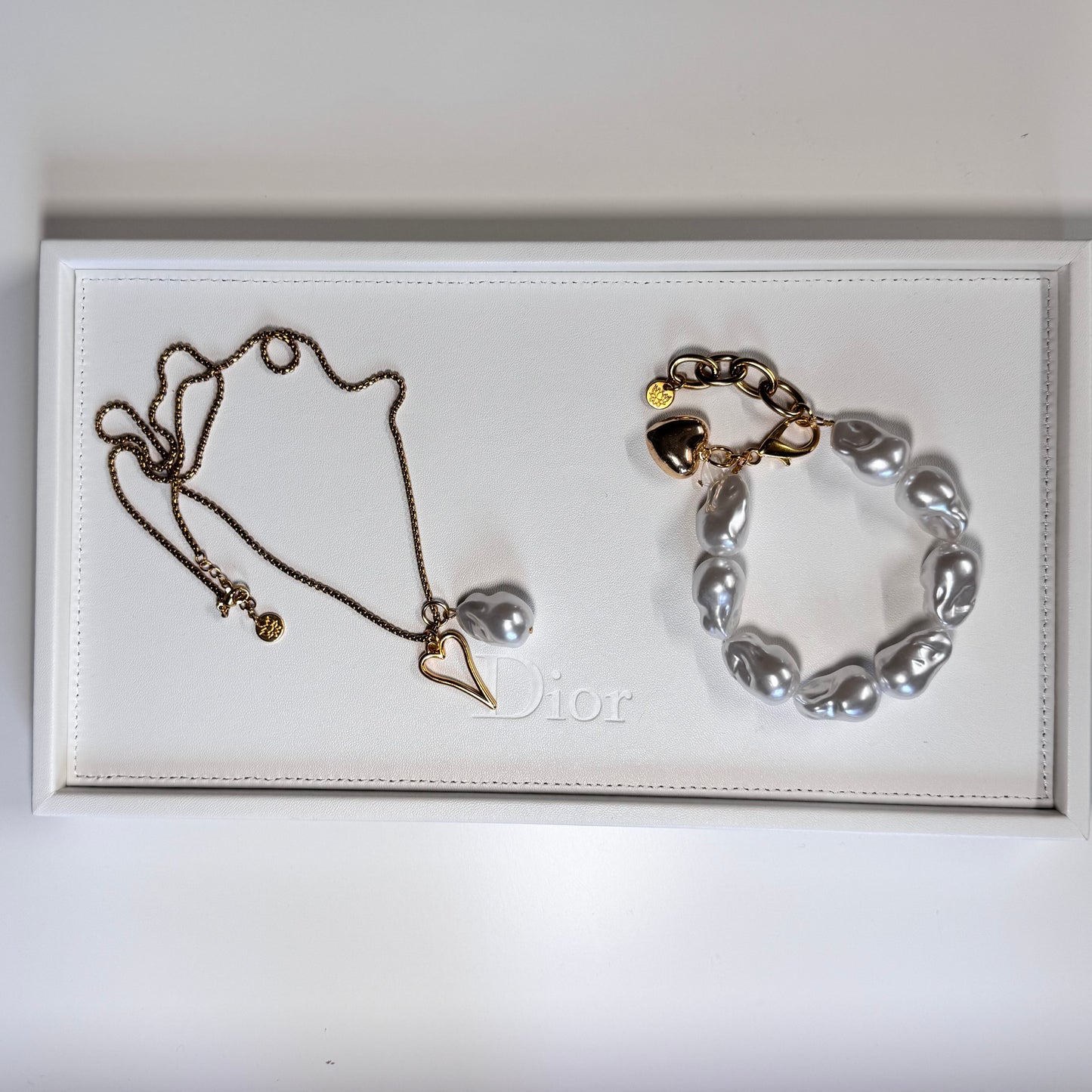 💖✨ Introducing our "Heart to Pearl" collection! ✨💖 -> Armband
