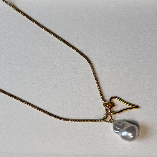 💖✨ Introducing our "Heart to Pearl" collection! ✨💖 -> lange ketting