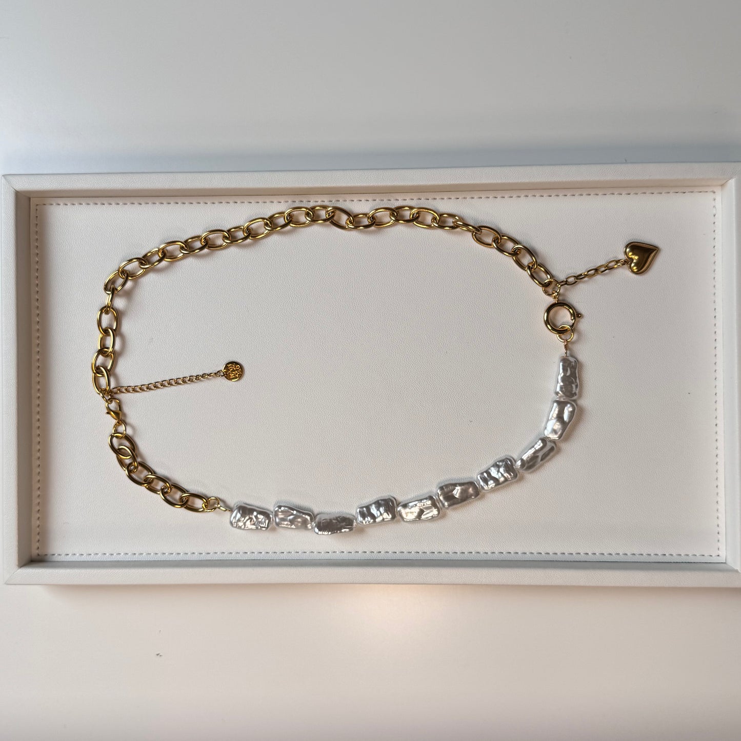 💖✨ Introducing our "Heart to Pearl" collection! ✨💖 -> Ketting middel