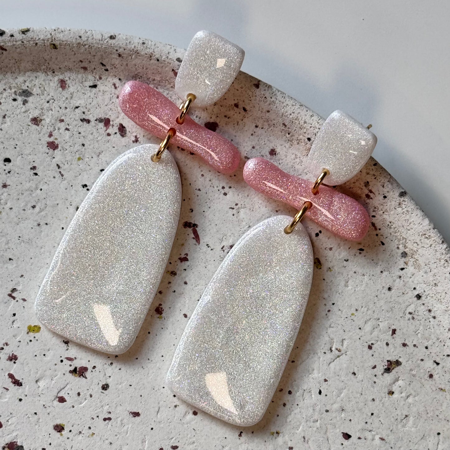 **Blush & Pearl** (4)