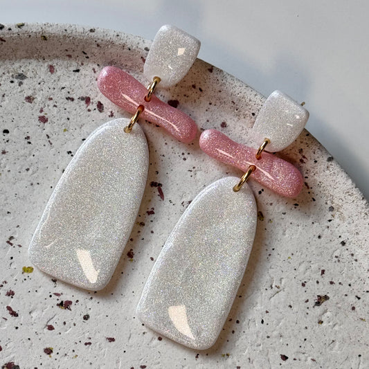 **Blush & Pearl** (4)