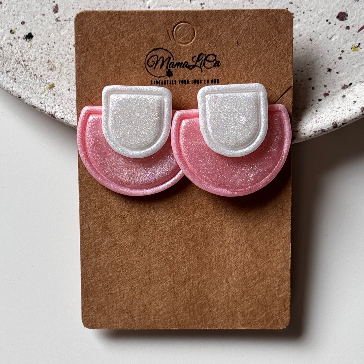 **Blush & Pearl** (1)