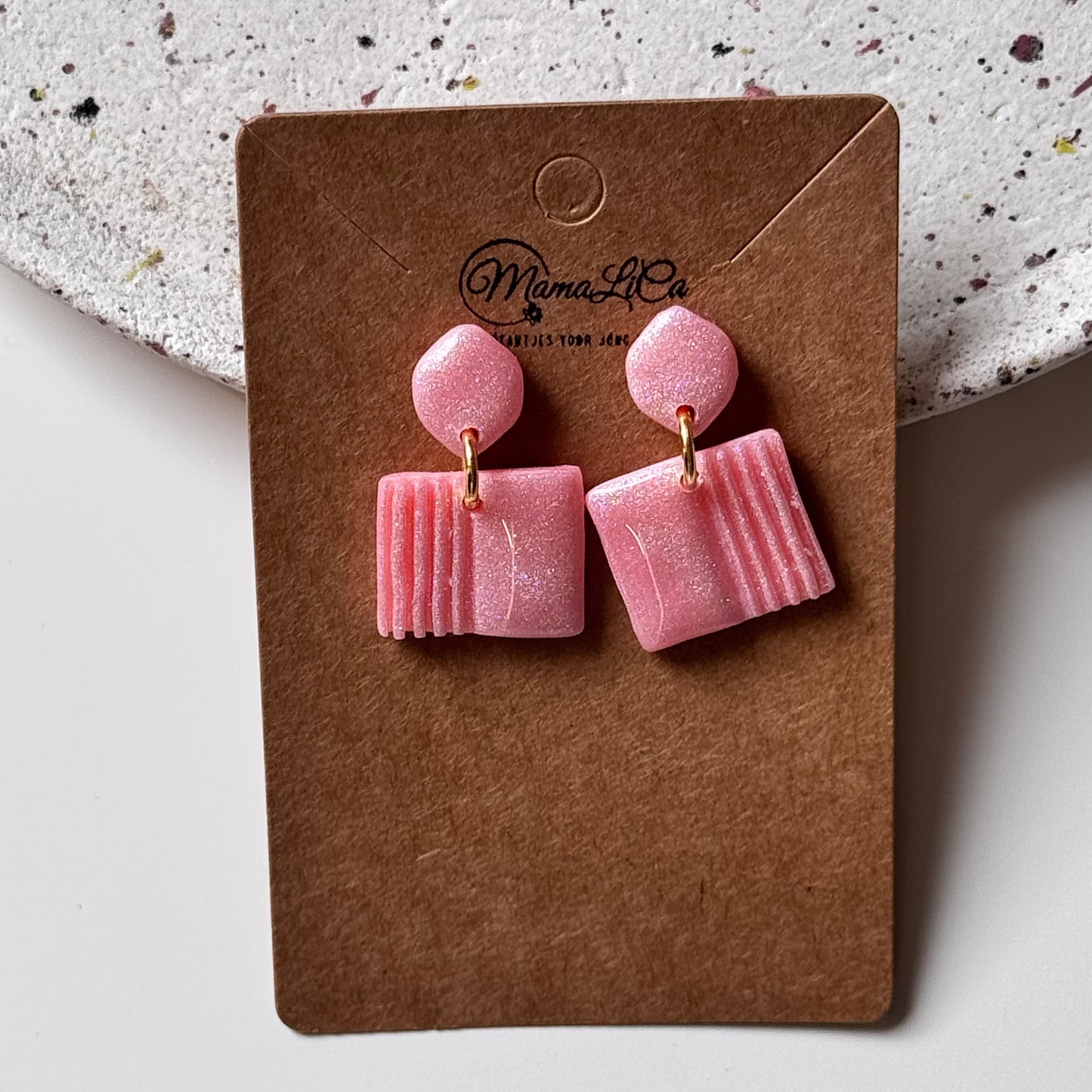 **Blush & Pearl** (9)
