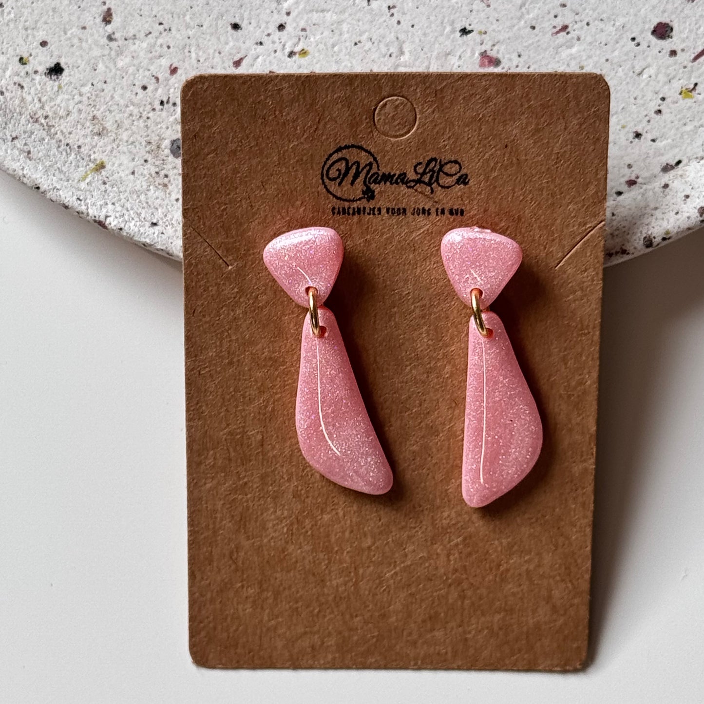 **Blush & Pearl** (16)