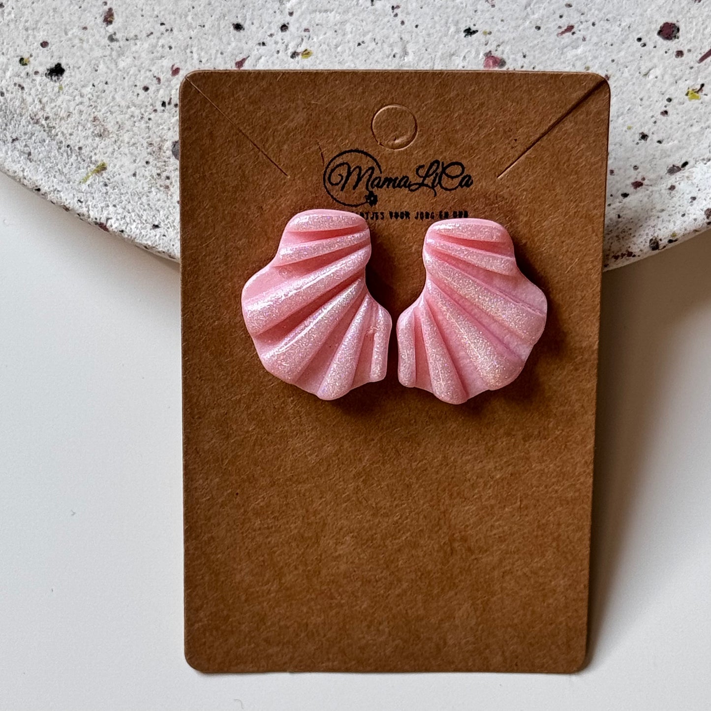 **Blush & Pearl** (23)
