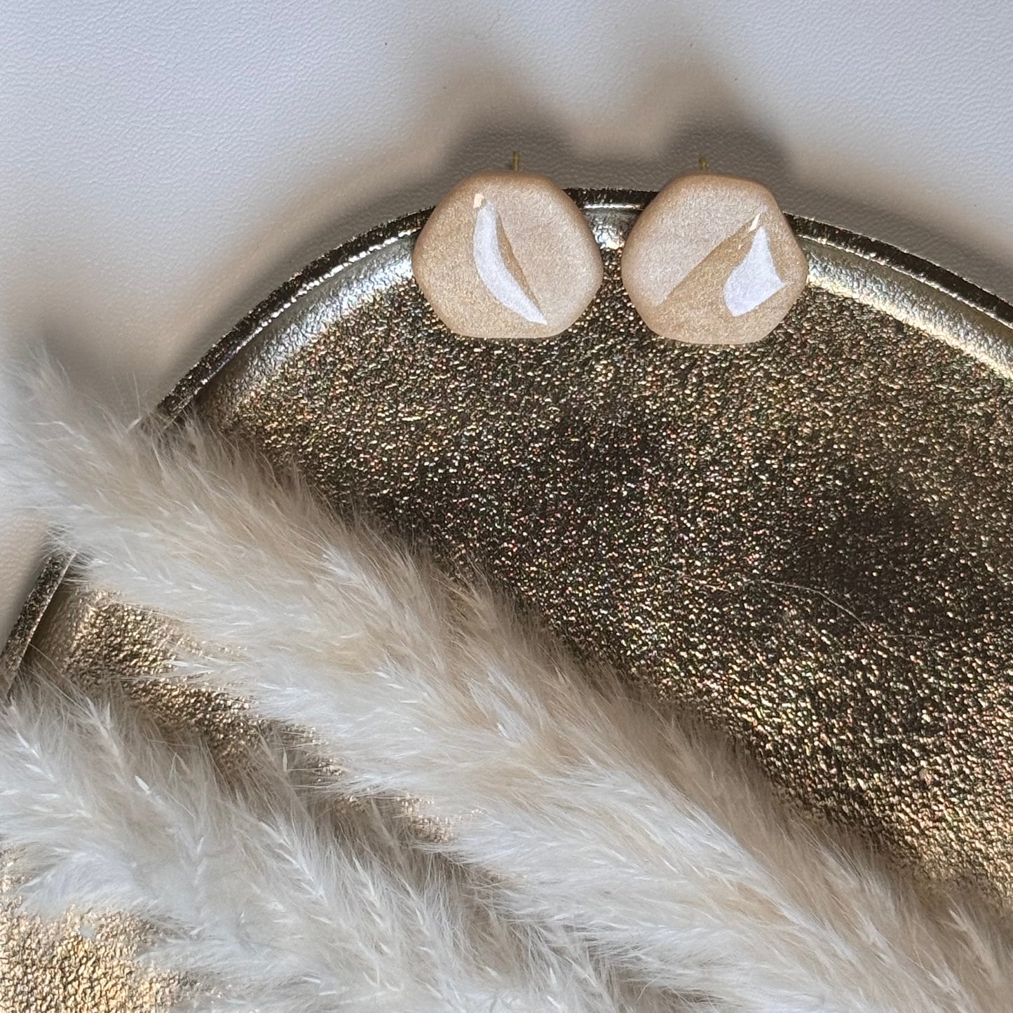 Golden Olive Glow -> 7