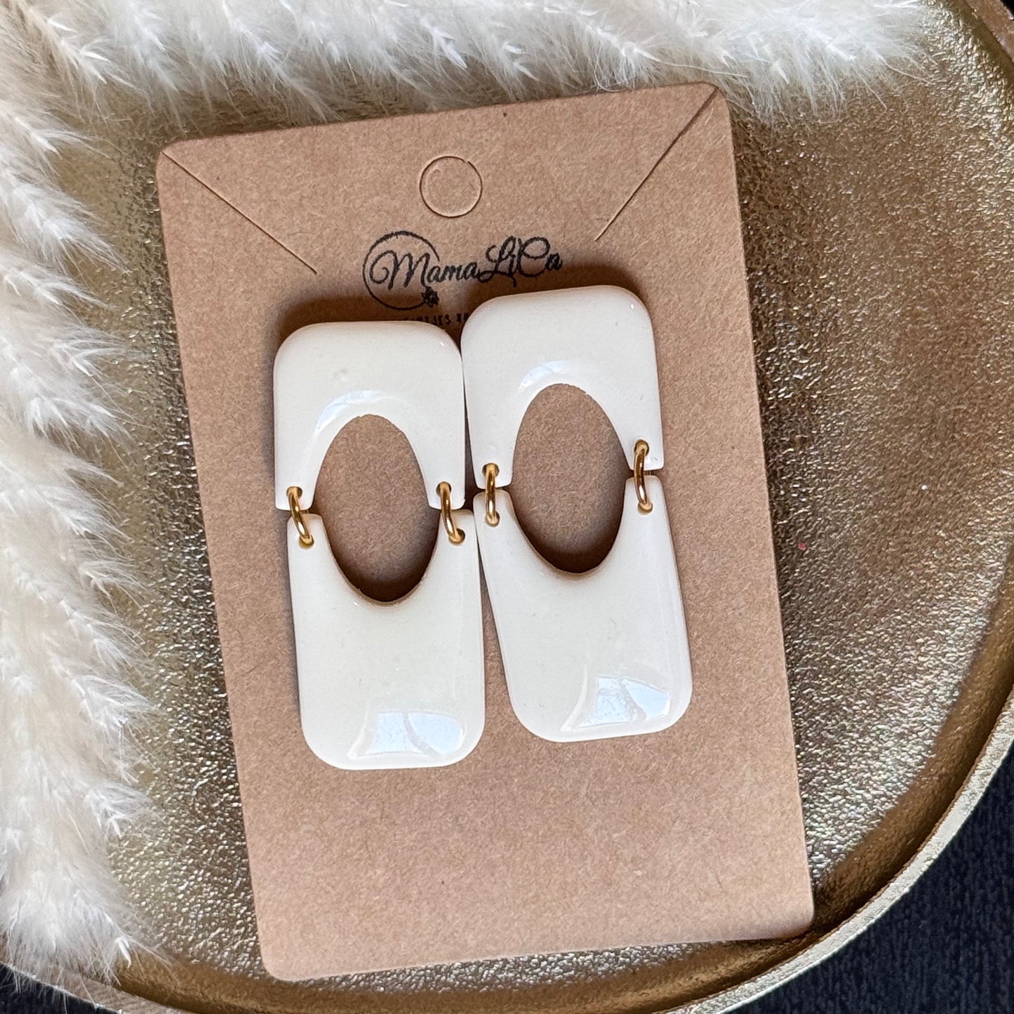 Timeless White (11)