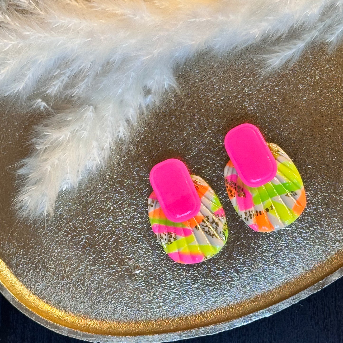 Neon Dream (4)