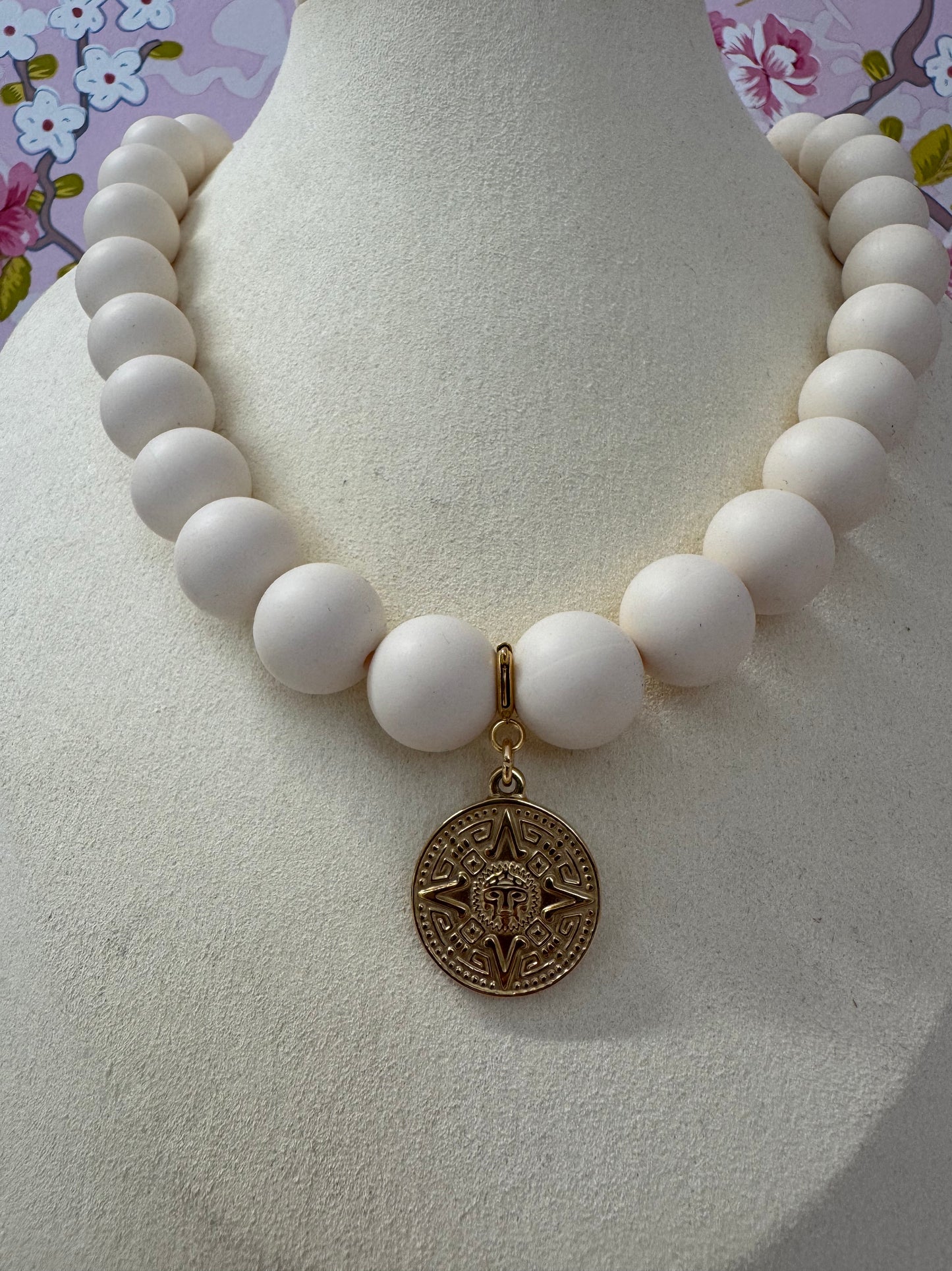 Bead & Bold (cream)