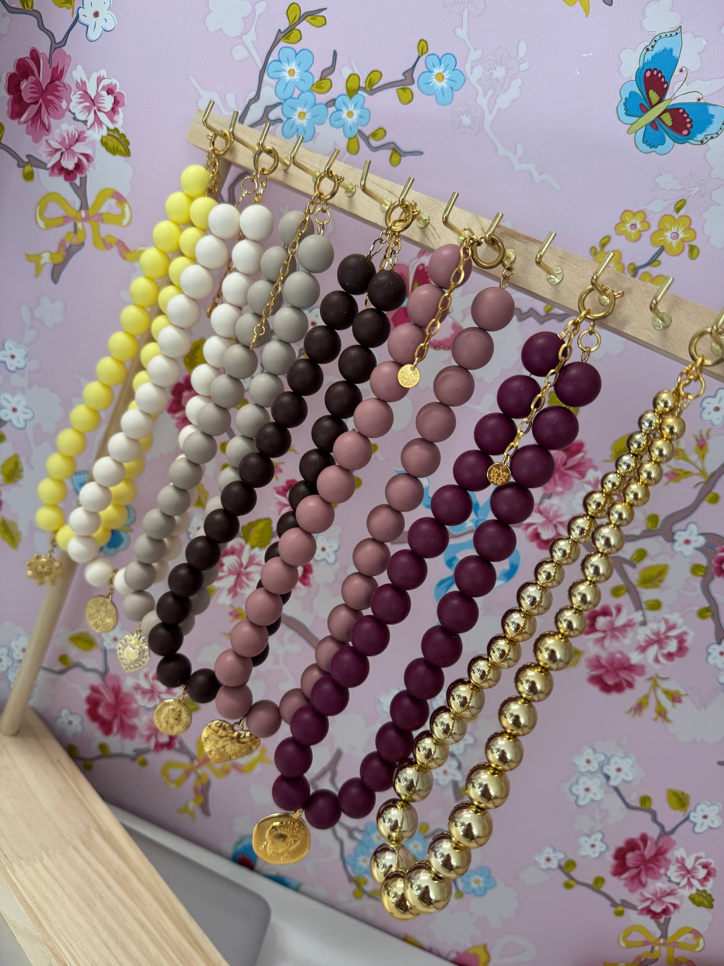 Bead & Bold (Pruim)