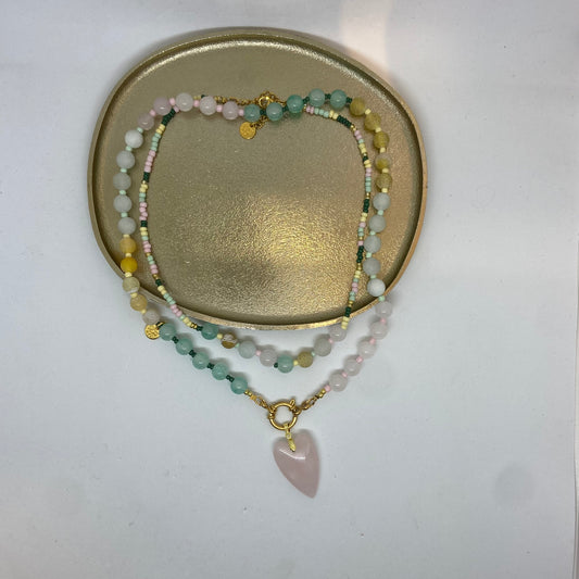 Kralenketting (Groen / Geel / Roze)  met hartje