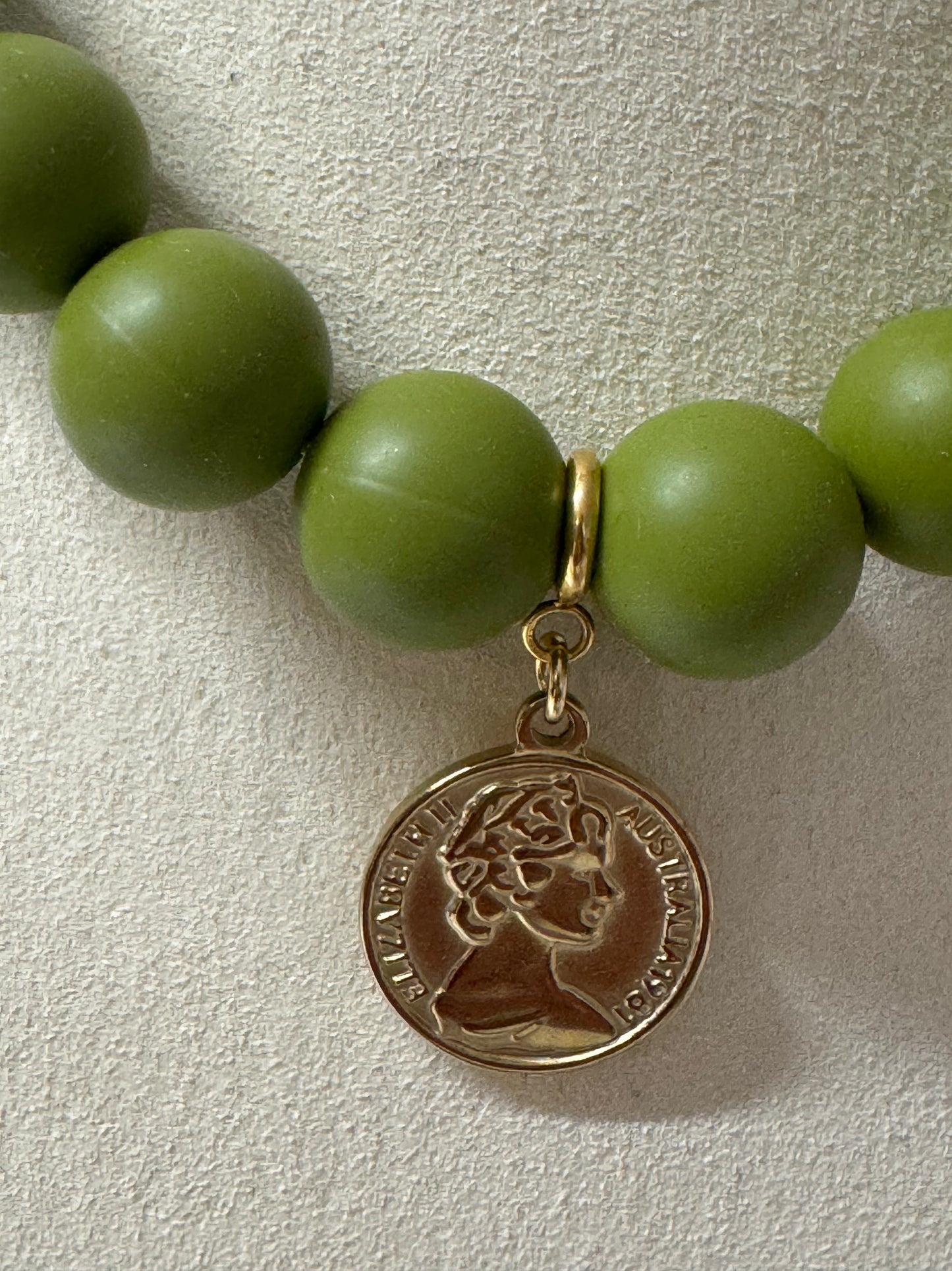 Bead & Bold (legergroen)