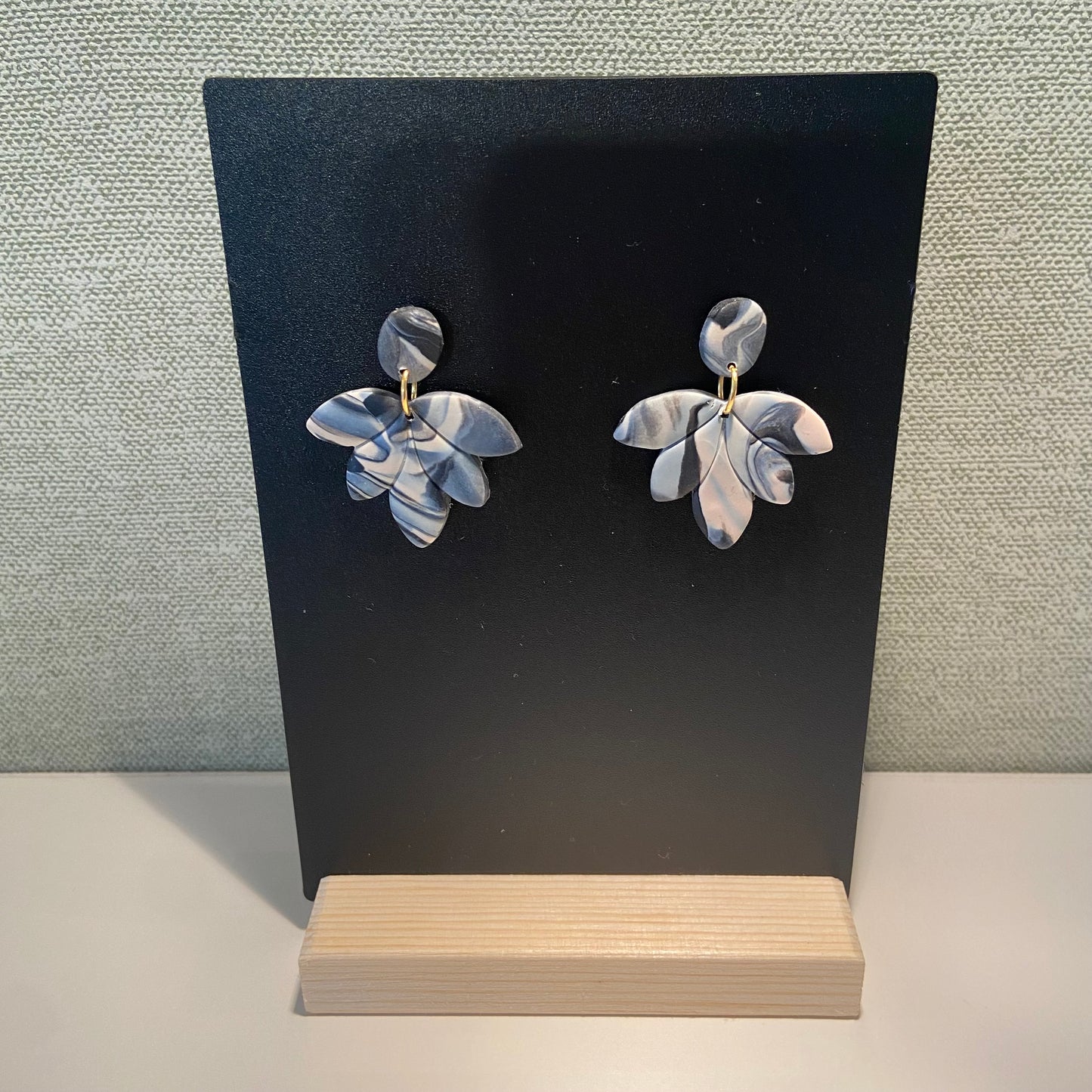 Oorbellen "zwart-beige 5"