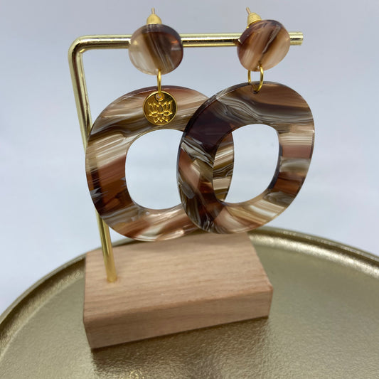 Oorbellen "Resin Ovaal Mixed brown"