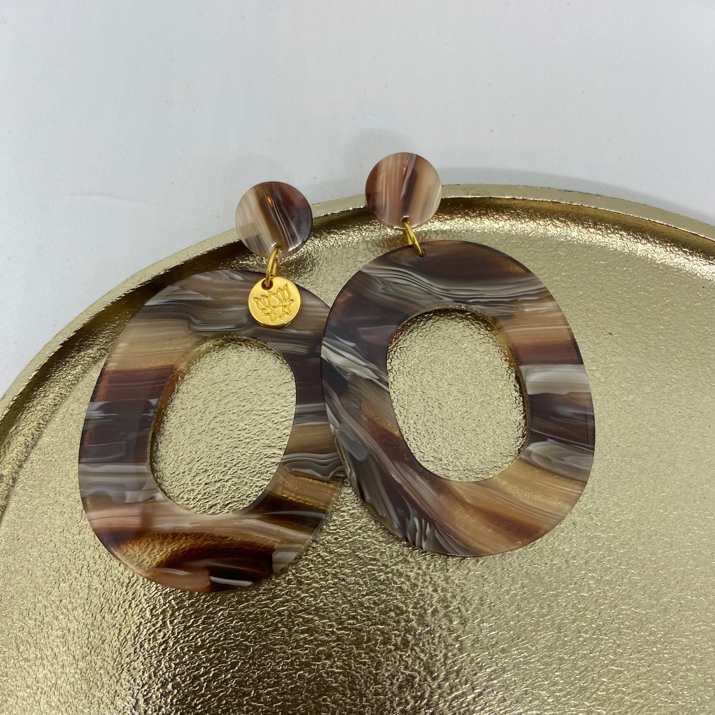 Oorbellen "Resin Ovaal Mixed brown"